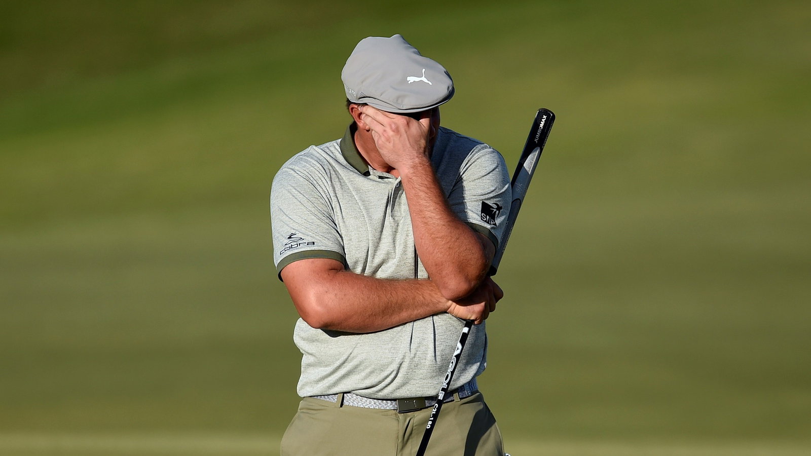 Golf fans post unusable golf Christmas gifts in HILARIOUS social media thread